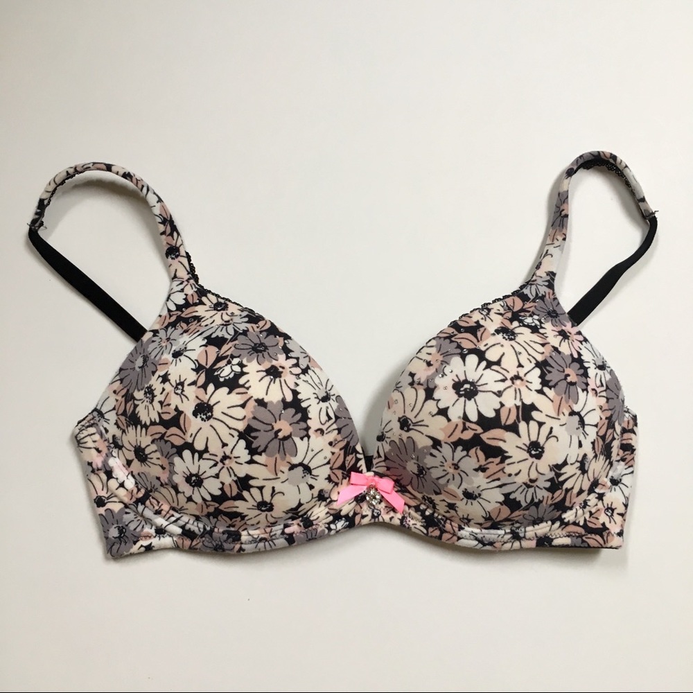 NEW Victoria’s Secret No-Wire Floral Sequined Bra